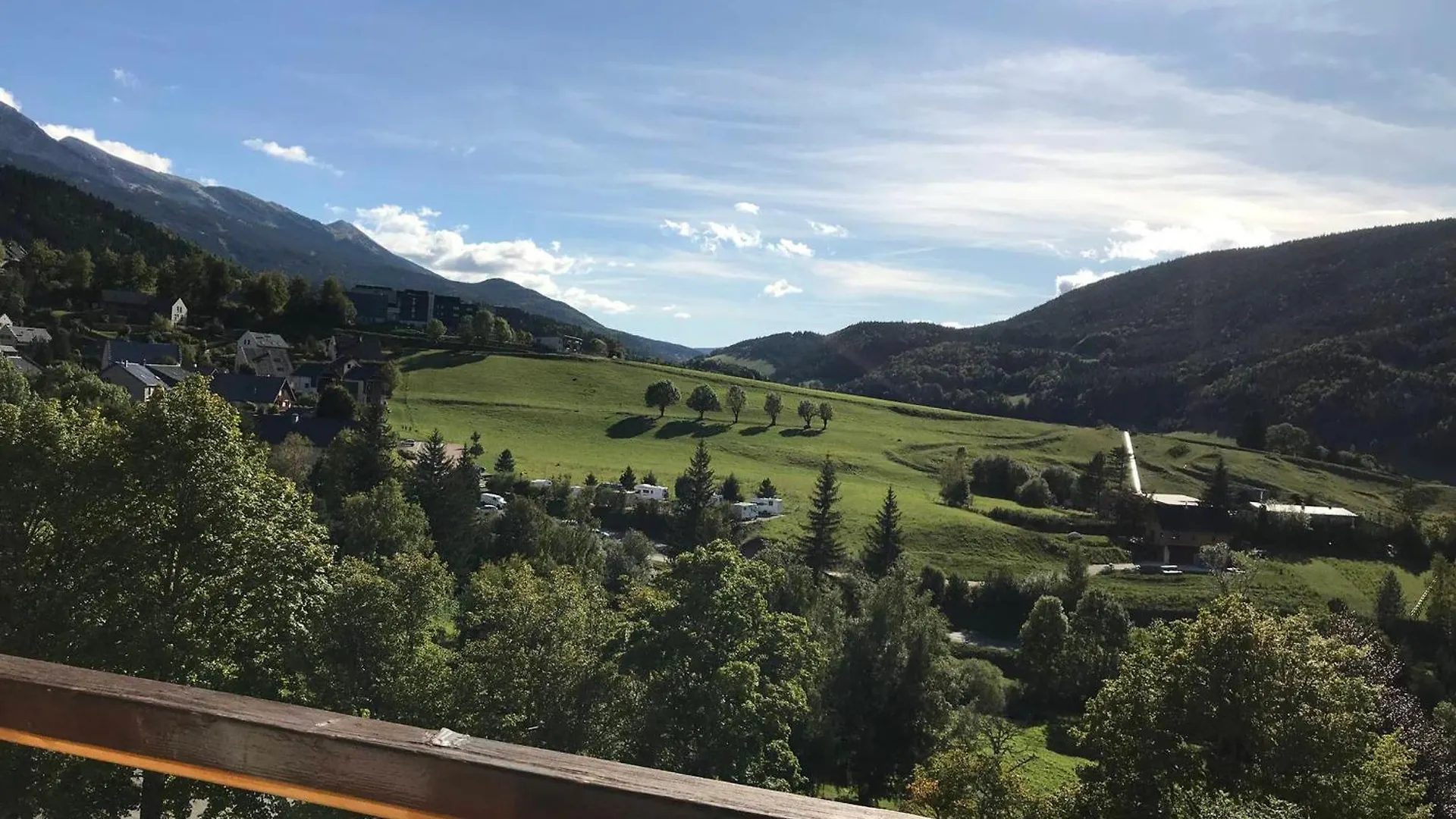 Apartment Appartement 2P Avec Balcon, Vue Montagnes Et Parc, Villard-De-Lans - Fr-1-515-45